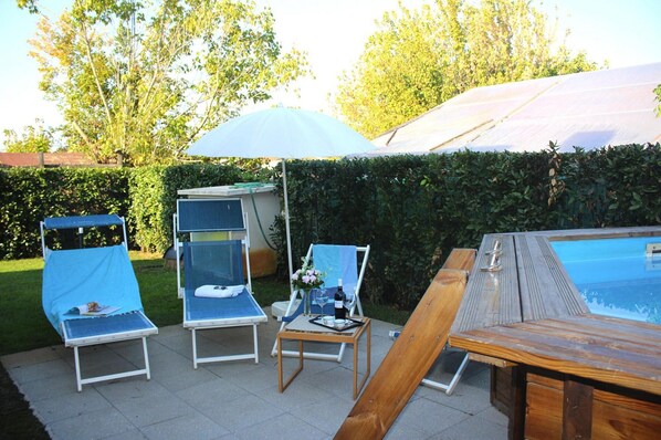 House | Pool
