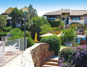Unclassified image, 3 of 11, button - Apartment in Sardinian Style With Pool (Olbia)