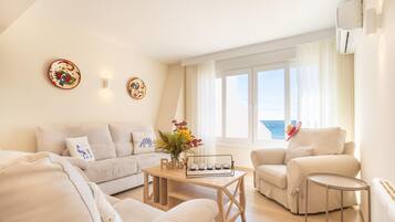 Villa | 4 bedrooms, Internet