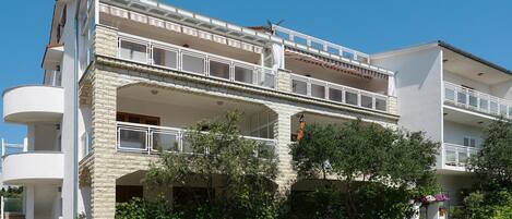 Apartment | Exterior