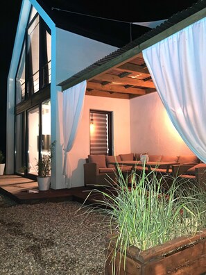 บ้านพัก | ระเบียง