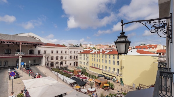 Klassiek appartement | Uitzicht vanuit de kamer