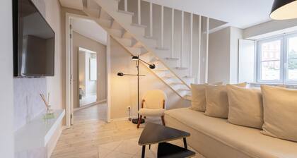 Carmo 43 by LovelyStay