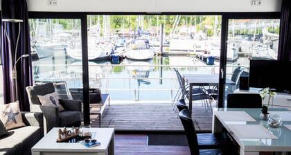 Hausboot in Boltenhagen
