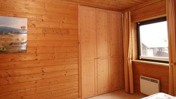 House | 2 bedrooms, individually furnished