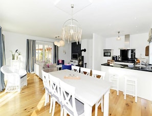 Apartment | Dining - Ferienwohnung in Wyk auf Foehr (Wyk auf Foehr)