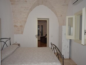 3 bedrooms, individually furnished - Villa in Puglia Near Ostuni Marina (Ostuni)