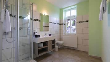 Apartment | Bathroom