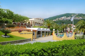 Apartment | Exterior