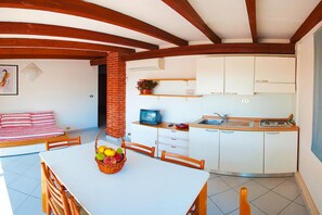 Leilighet | Eget kjøkken | Høy barnestol