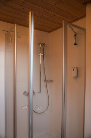 House | Bathroom