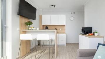 Apartamento | Cocina privada | Hervidor eléctrico y trona infantil