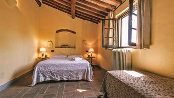 1 bedroom, individually furnished