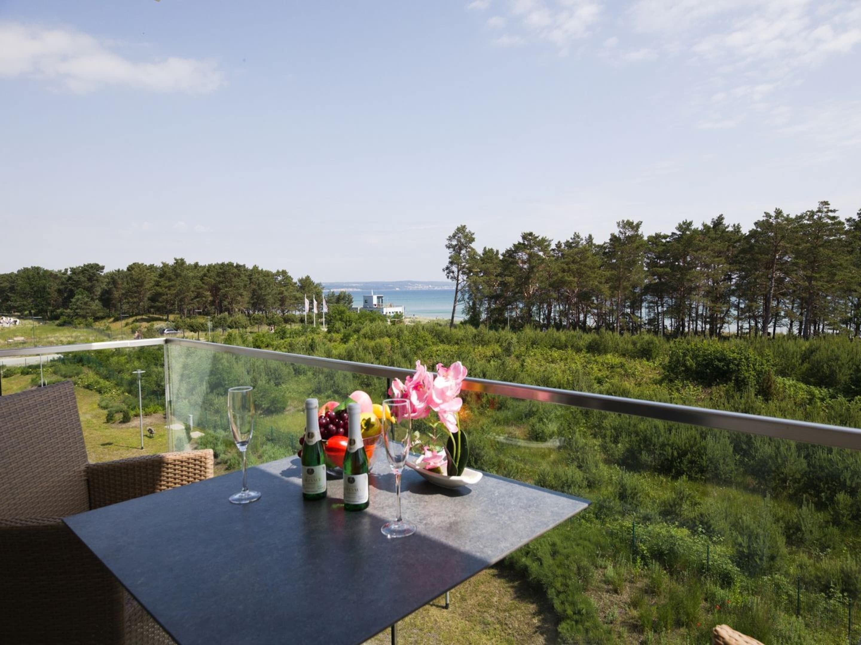 Apartment | Outdoor dining