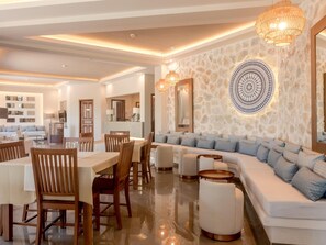 Dining - Duplex Apartment With Shared Pool (Polygyros)