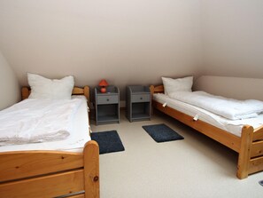 Apartment | 2 bedrooms, individually furnished - Ferienwohnung Deichblick in Nessmersiel (Dornum)
