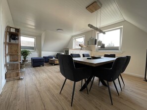 Apartment | Dining - Ferienwohnung in Wyk-boldixum auf Foehr (Wyk auf Foehr)