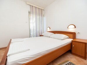 Căn hộ | 2 phòng ngủ, trang bị nội thất với thiết kế riêng biệt 