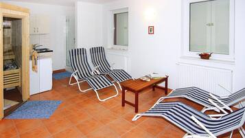 Apartment | Games room