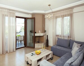 Villa | Living room - Holiday Villa With hot tub in Adele (Rethymno)