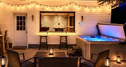 Gondola House | Hot tub, Arcade, Walkable Getaway, Fun Central! Game Room, Hot Tub, Steps to Village...