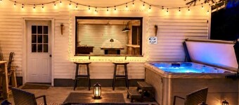Gondola House | Hot tub, Arcade, Walkable Getaway, Fun Central! Game Room, Hot Tub, Steps to Village...