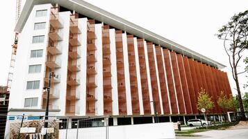 Apartment | Exterior