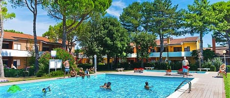 Apartment | Pool