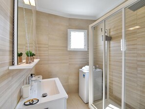 Ferienhaus | Badezimmer