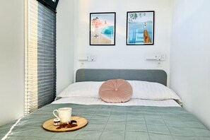 3 bedrooms, individually furnished, bed sheets - Houseboat in Lazy by Lake Jamno and Sea (gmina Sianów)