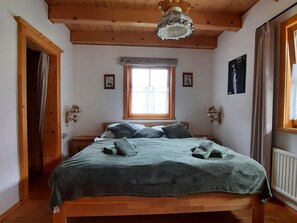 4 bedrooms, individually furnished - Holiday Home, Krimml (Krimml)