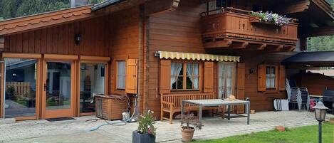 Innenpool, Außenpool