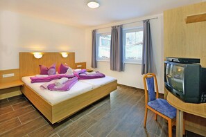 Apartment | 3 bedrooms, bed sheets - Terraced Houses Oliver, Langenfeld (Laengenfeld)