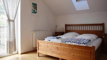 4 bedrooms, individually furnished