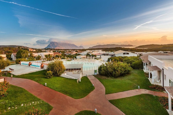 Apartment | Pool | Outdoor pool - Appartement Grande Baia Resort, San Teodoro (San Teodoro)