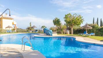 Apartament | Piscina | Piscina a l'aire lliure