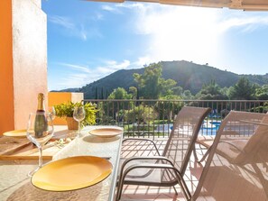 Apartment | View from property - Premium Apartment in Benahavis With Balcony (Benahavis)