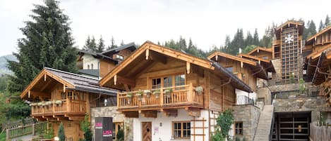 Chalet | Exterior
