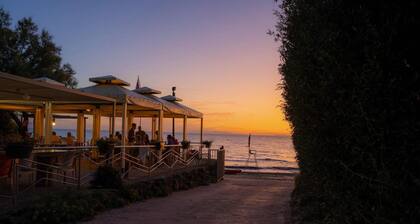 Bungalow in San Vincenzo With Sun Shower