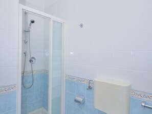 Apartment | Bathroom