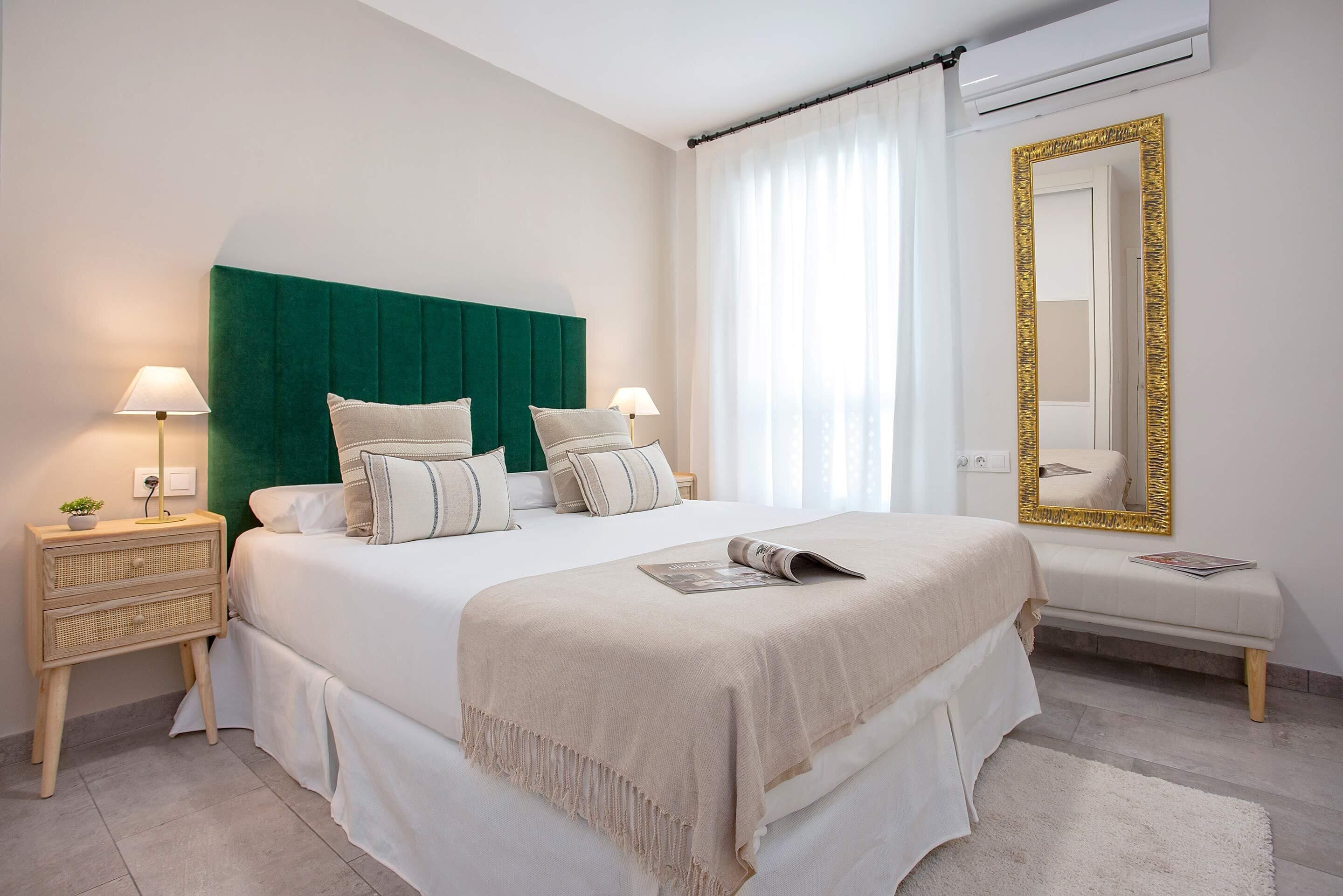 2 slaapkamers, een strijkplank/strijkijzer, gratis wifi, beddengoed