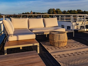 Balcony - Hausboot Floating House in Ribnitz-damgarten (Ribnitz-Damgarten)