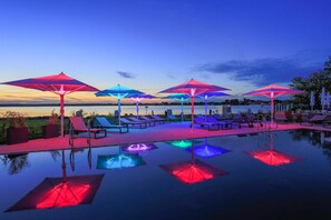 Appartamento | Piscina | Piscina all'aperto, una piscina riscaldata