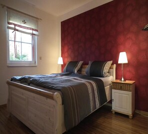 3 bedrooms, individually furnished