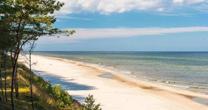 Apartment in Dziwnow by the River & Beach