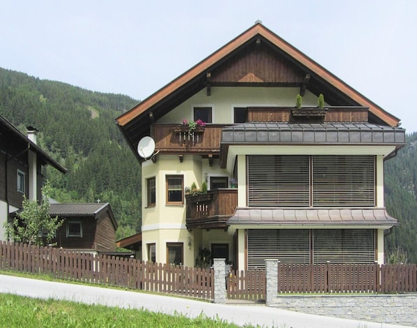 Apartment | Exterior