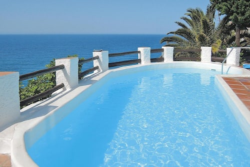 Villa | Pool | Indoor pool, outdoor pool