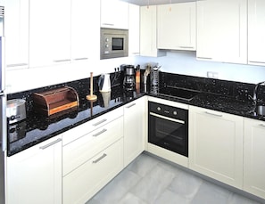 Villa | Private kitchen - Villa Torre, Salobrena (Salobreña)
