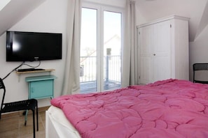 3 habitaciones y muebles diferentes 