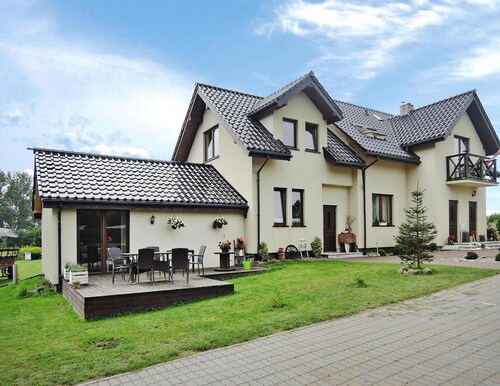 Villa in Troszyn by Lake With Natural Beach